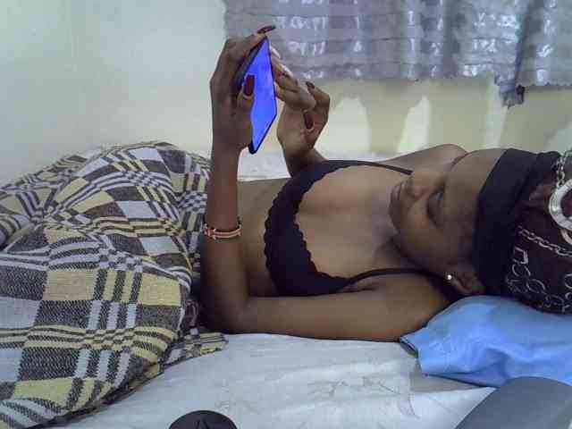 Ebonysly webcam