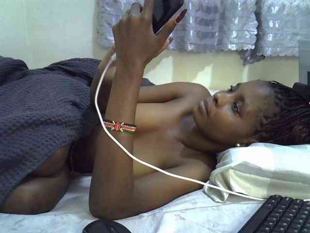 Ebonysly webcam