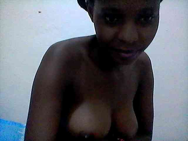 Model: Ebonysly