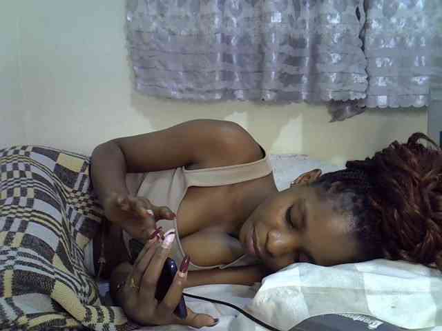 Ebonysly webcam