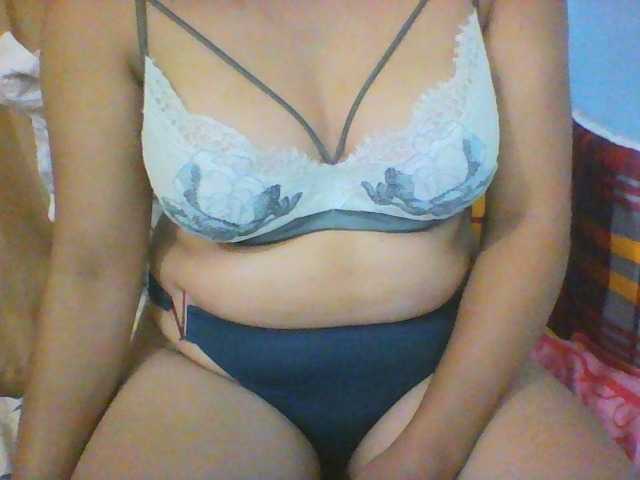 jamillah8 live cam on BongaCams