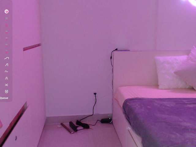 SofiSlowBurn live cam on BongaCams