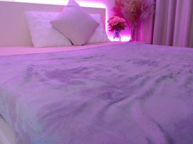 SofiSlowBurn live webcam show