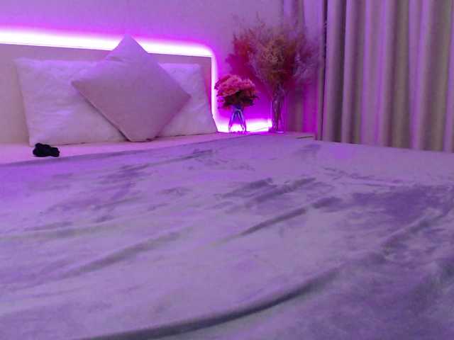 SofiSlowBurn live webcam show