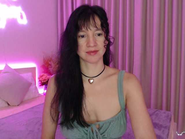 SofiSlowBurn live webcam show