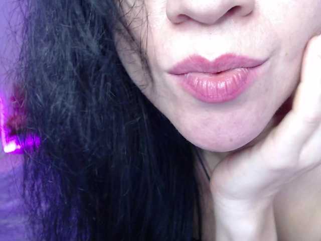 SofiSlowBurn live cam on BongaCams