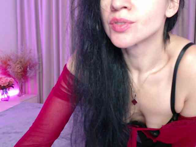 SofiSlowBurn webcam