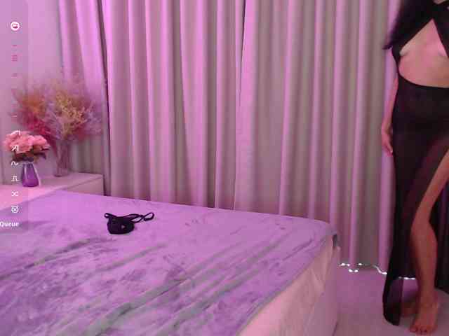 SofiSlowBurn webcam