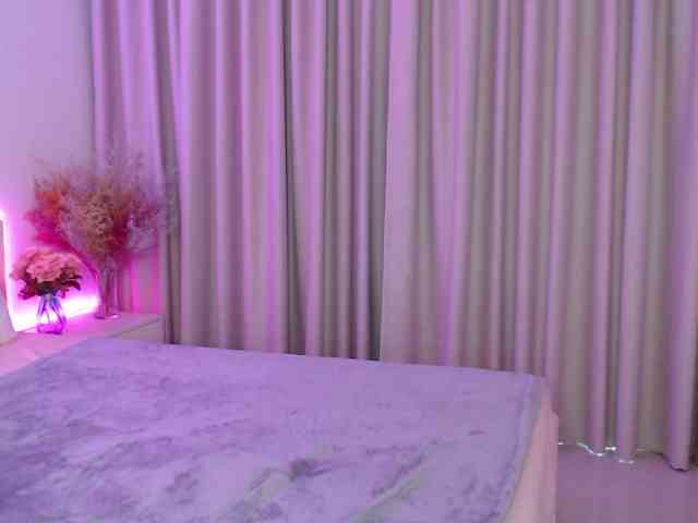 SofiSlowBurn webcam