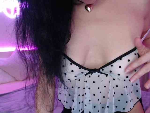 SofiSlowBurn webcam