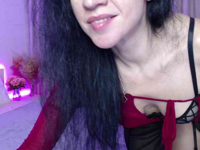 SofiSlowBurn webcam