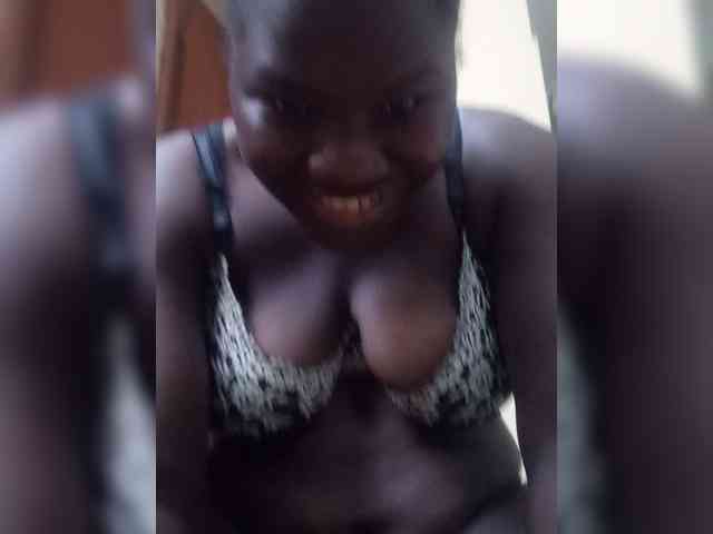 Eve-Candice webcam