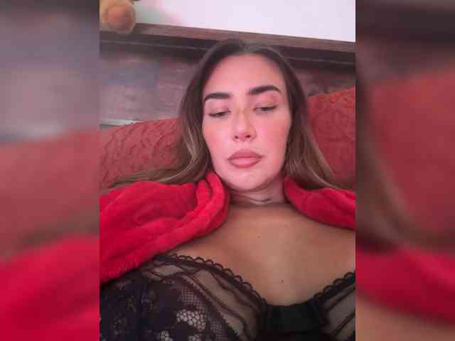 Annieloveie webcam