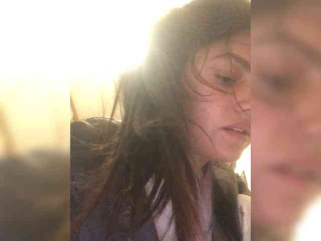 MissDiiiii webcam