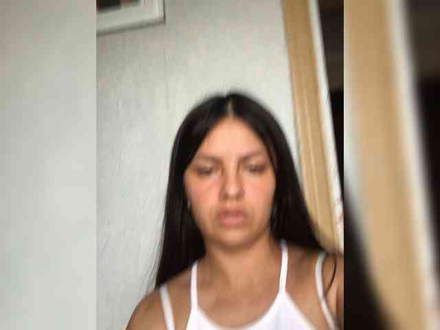 MissDiiiii webcam