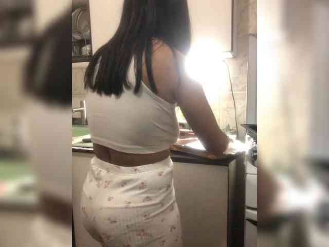 MissDiiiii webcam