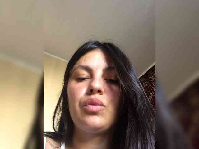 MissDiiiii webcam