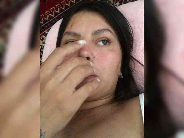 MissDiiiii webcam