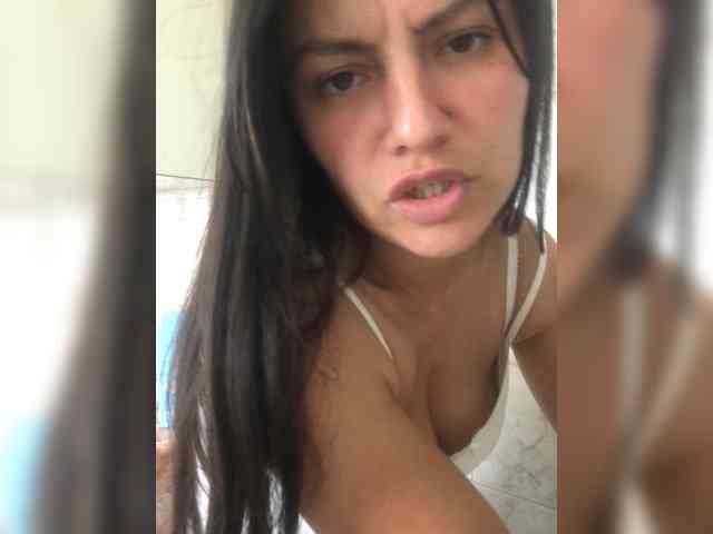 MissDiiiii webcam