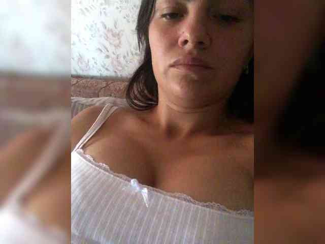MissDiiiii webcam