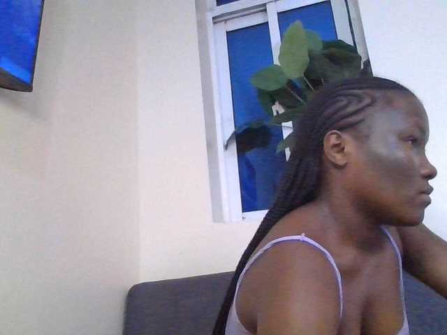 CurvyBody live cam on BongaCams