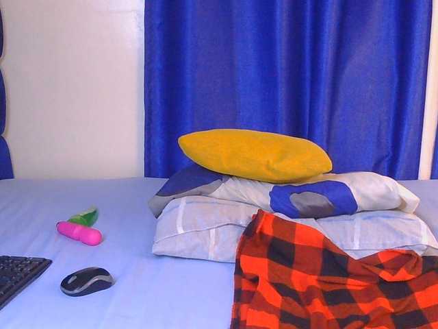 CurvyBody live cam on BongaCams