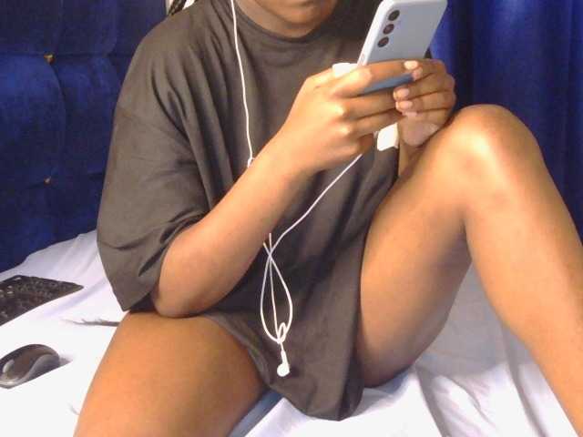 CurvyBody live cam on BongaCams