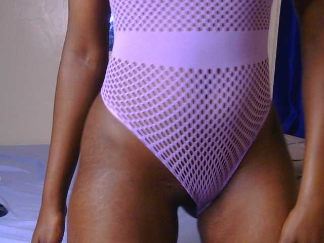 CurvyBody live webcam show