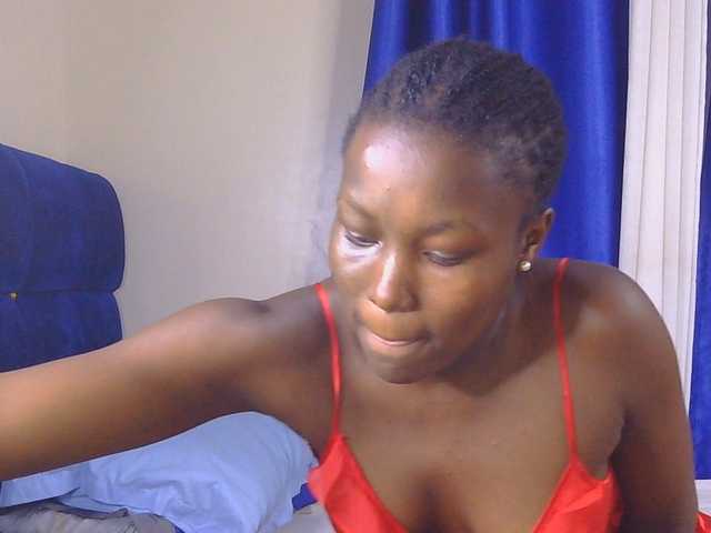 CurvyBody live cam on BongaCams