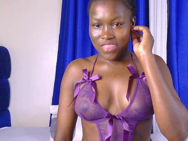 CurvyBody live cam on BongaCams