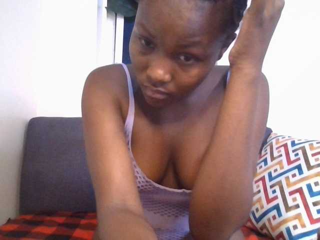 CurvyBody live cam on BongaCams