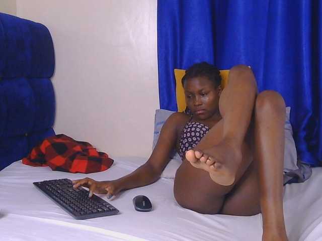 CurvyBody live cam on BongaCams