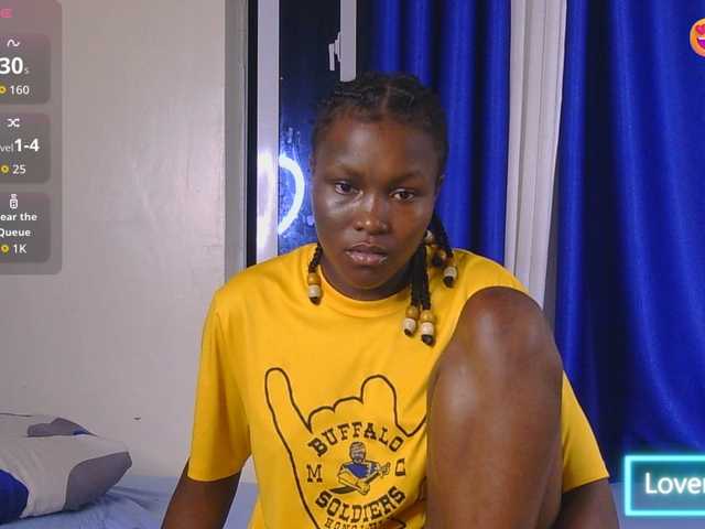 CurvyBody live cam on BongaCams