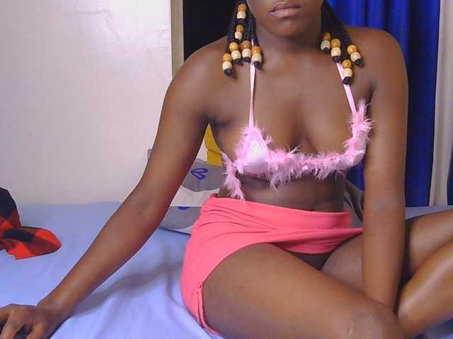 CurvyBody live cam on BongaCams
