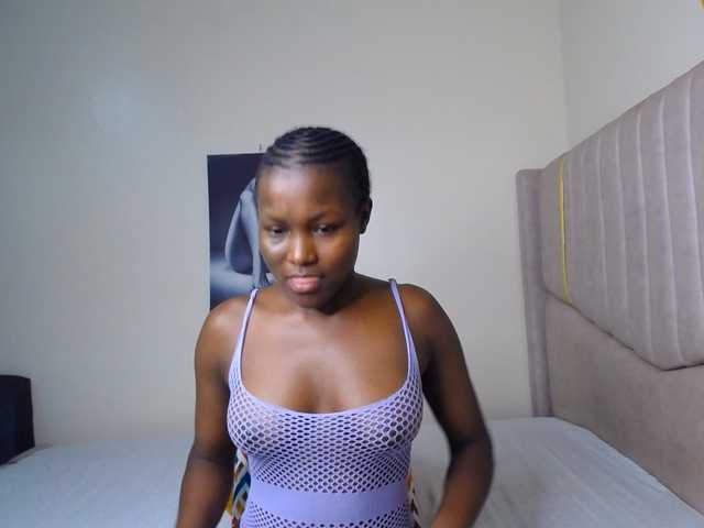 CurvyBody live cam on BongaCams
