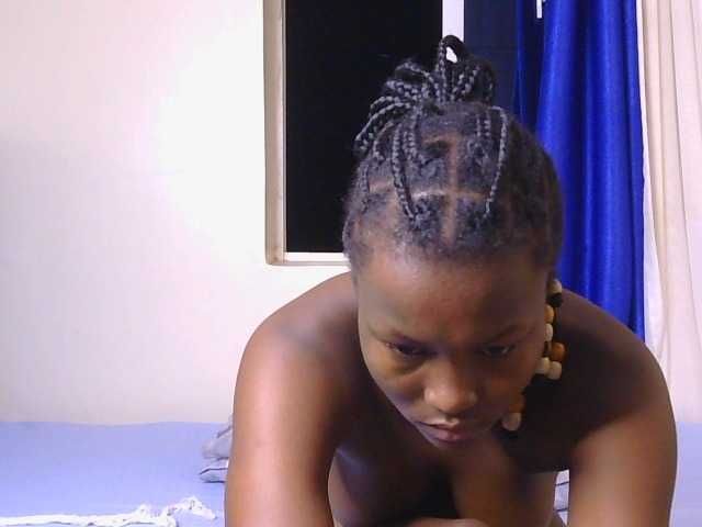 CurvyBody live cam on BongaCams