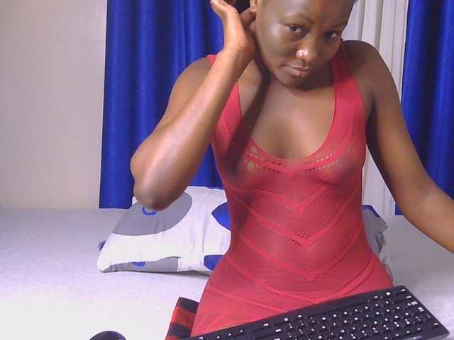 CurvyBody live webcam show