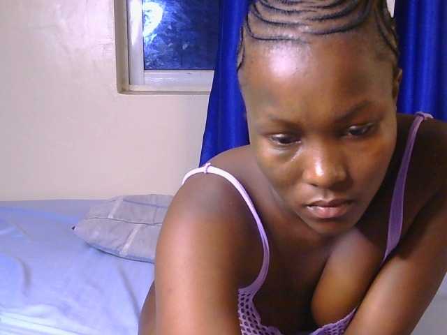 CurvyBody live cam on BongaCams