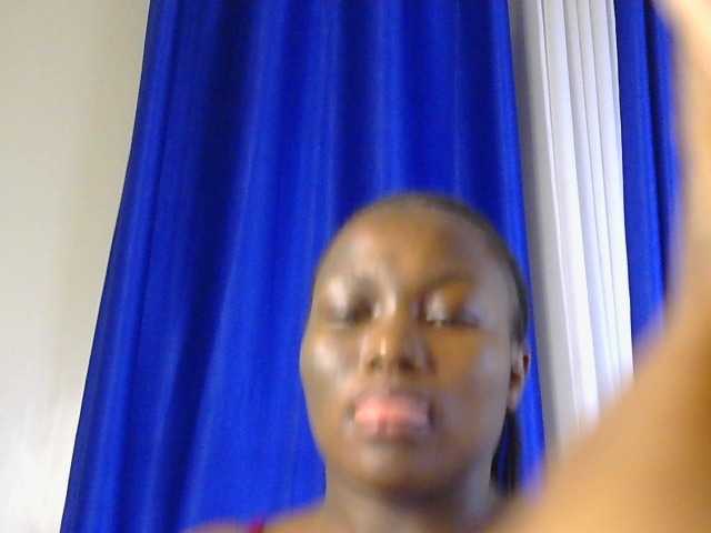 CurvyBody live cam on BongaCams
