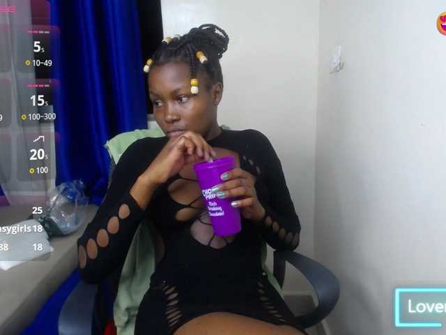CurvyBody live cam on BongaCams