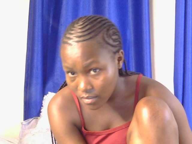 CurvyBody live cam on BongaCams
