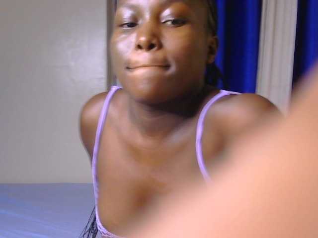 CurvyBody live cam on BongaCams