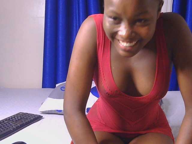 CurvyBody live cam on BongaCams