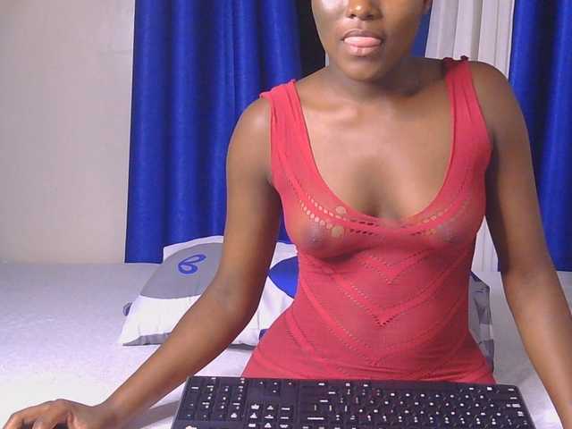 CurvyBody live cam on BongaCams