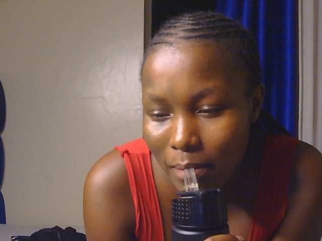 CurvyBody live cam on BongaCams