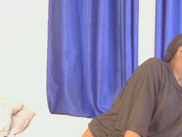 CurvyBody live cam on BongaCams