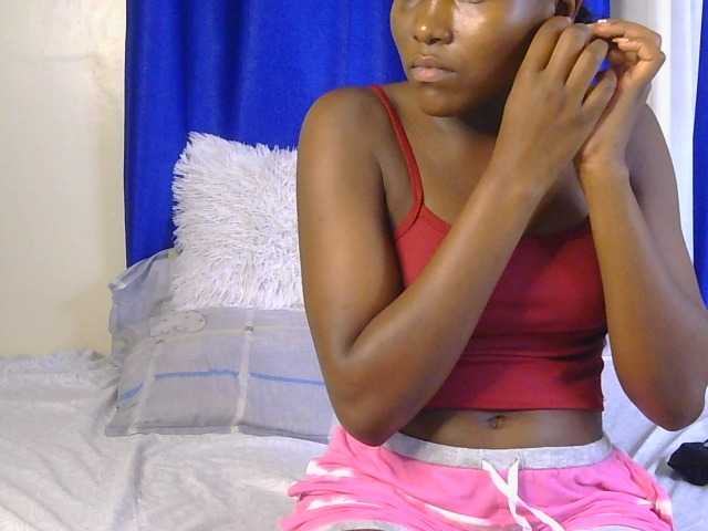 CurvyBody live cam on BongaCams