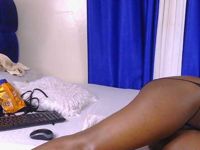 CurvyBody live cam on BongaCams