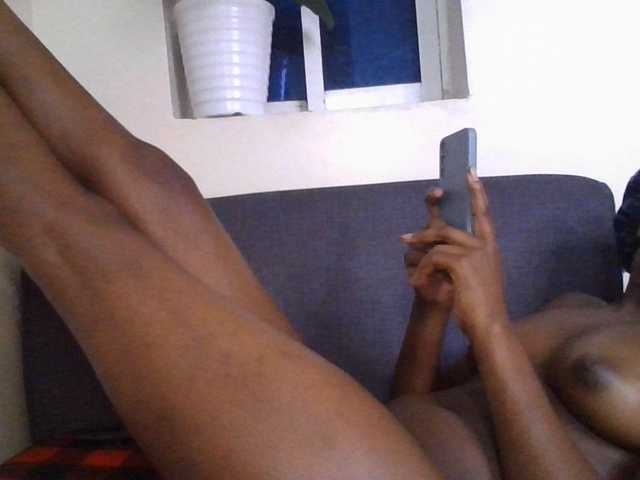 CurvyBody live cam on BongaCams