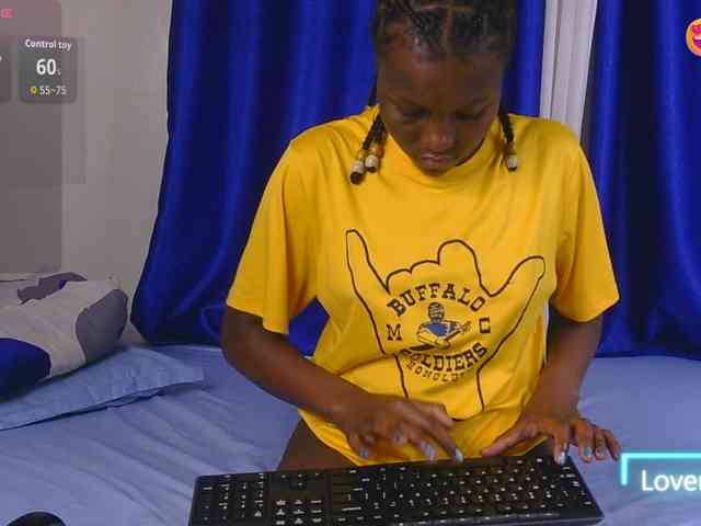 CurvyBody webcam